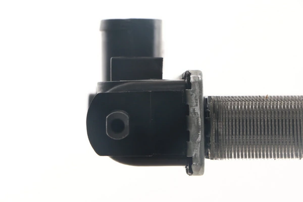 Radiator, engine cooling BEHR CR 441 000S