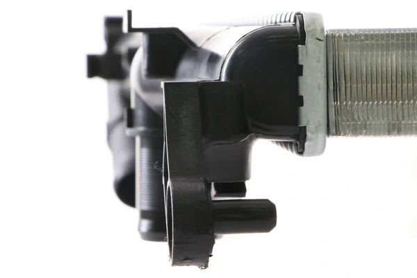 Radiator, engine cooling BEHR CR 947 000S