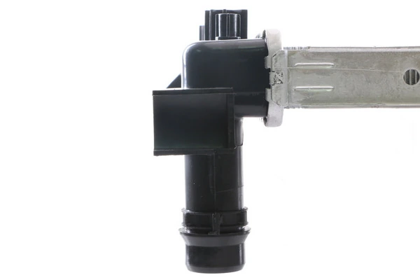 Radiator, engine cooling BEHR CR 1422 000S