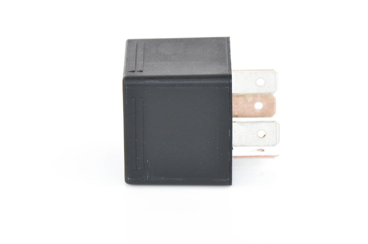 Relay, main current 0 332 019 457