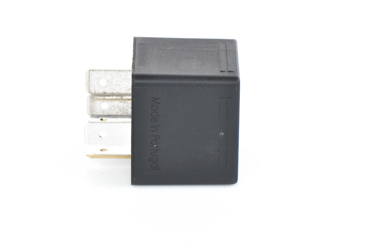 Relay, main current 0 332 019 109