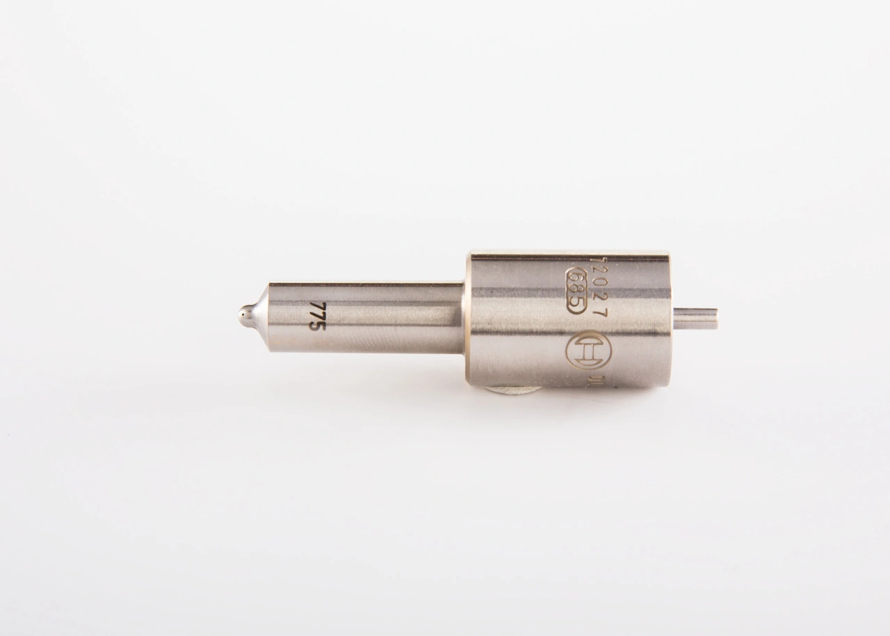 BOSCH 0 433 271 377 Injector Nozzle