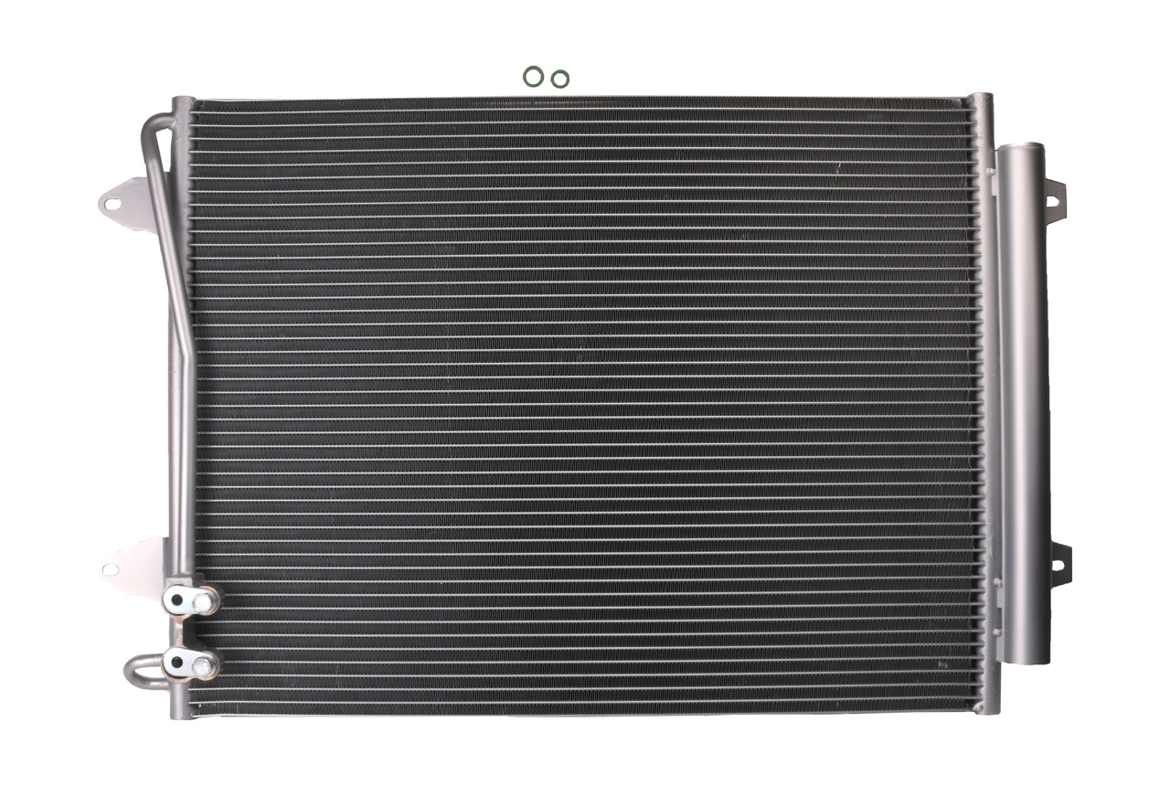 Condenser, air conditioning 1 986 AD2 120