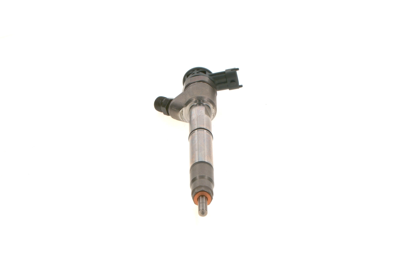 BOSCH 0 445 110 586 Injector Nozzle