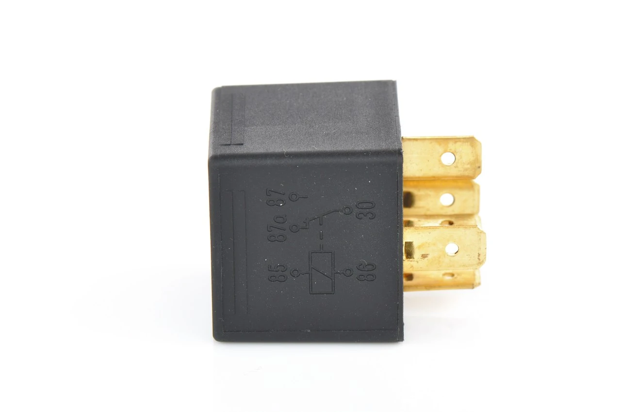 Relay, main current 0 986 AH0 151