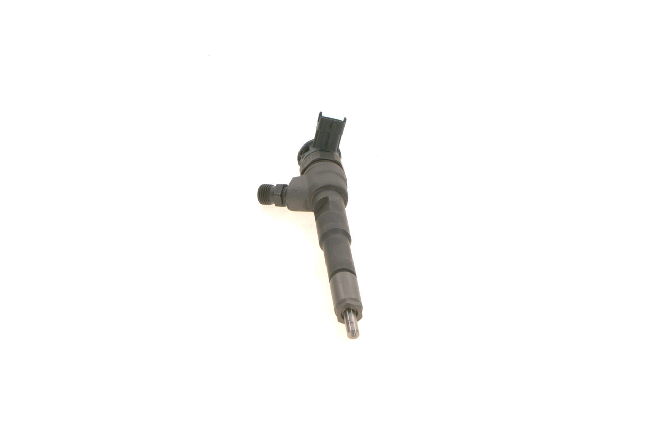 BOSCH 0 445 110 652 Injector Nozzle