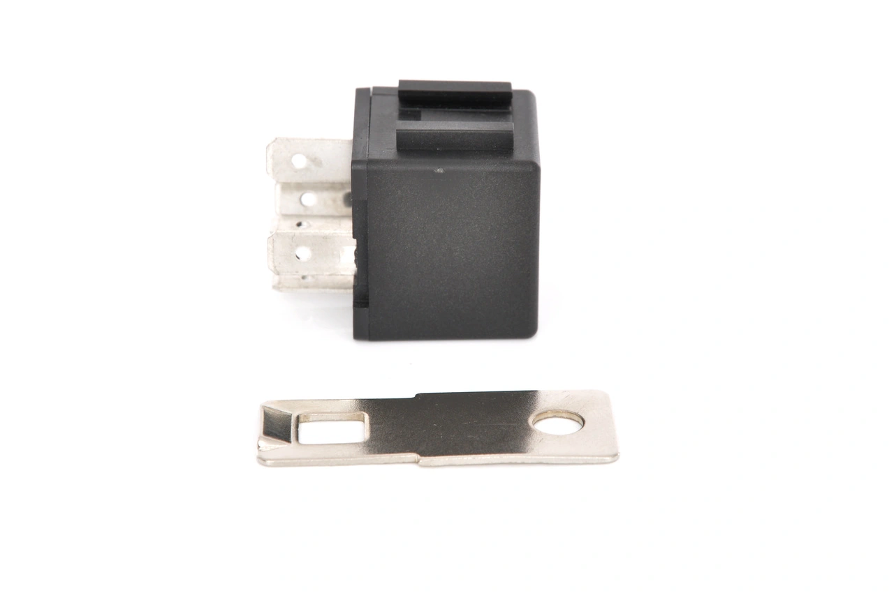 Relay, main current 0 986 AH0 613