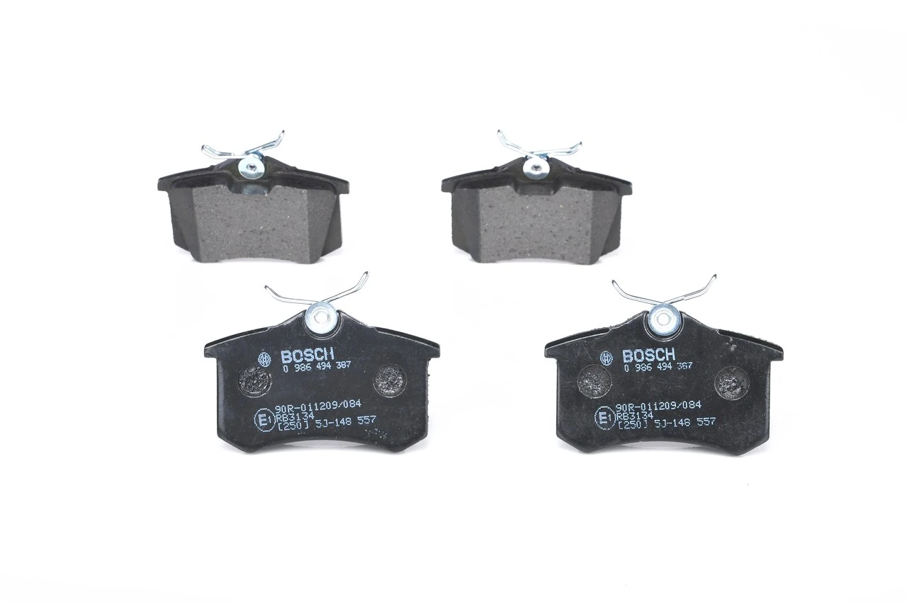 BOSCH 0 986 494 387 Brake Pad Set, disc brake