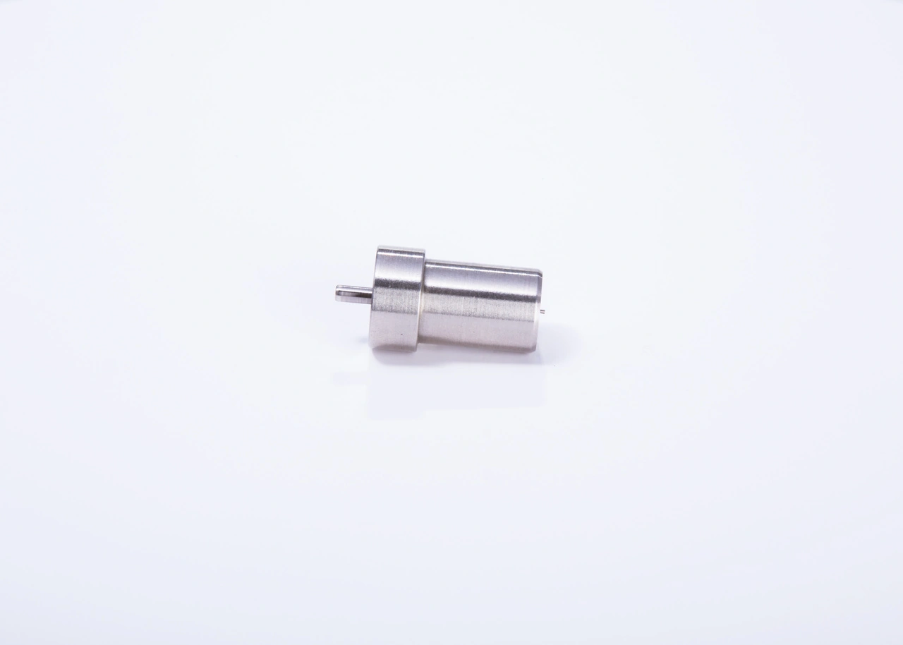 BOSCH 0 434 250 027 Injector Nozzle