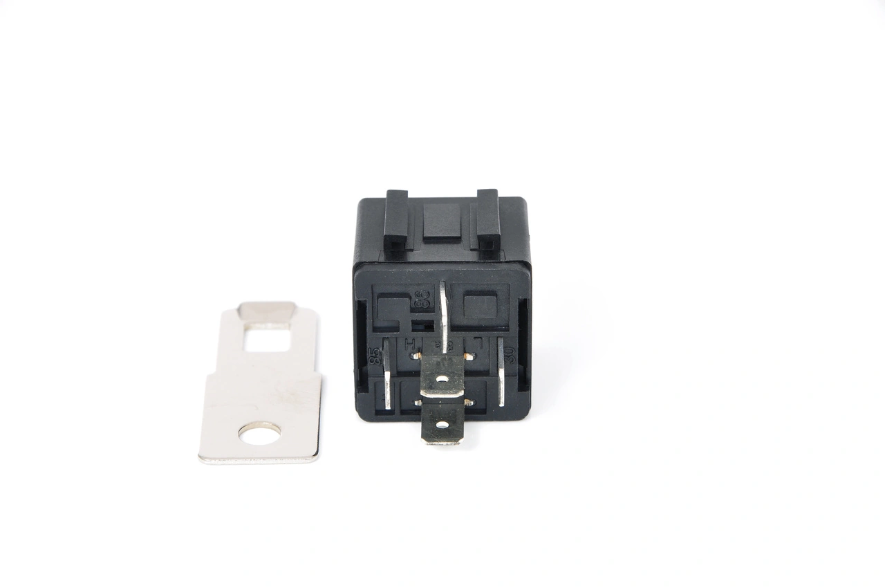 Relay, main current 0 986 AH0 622