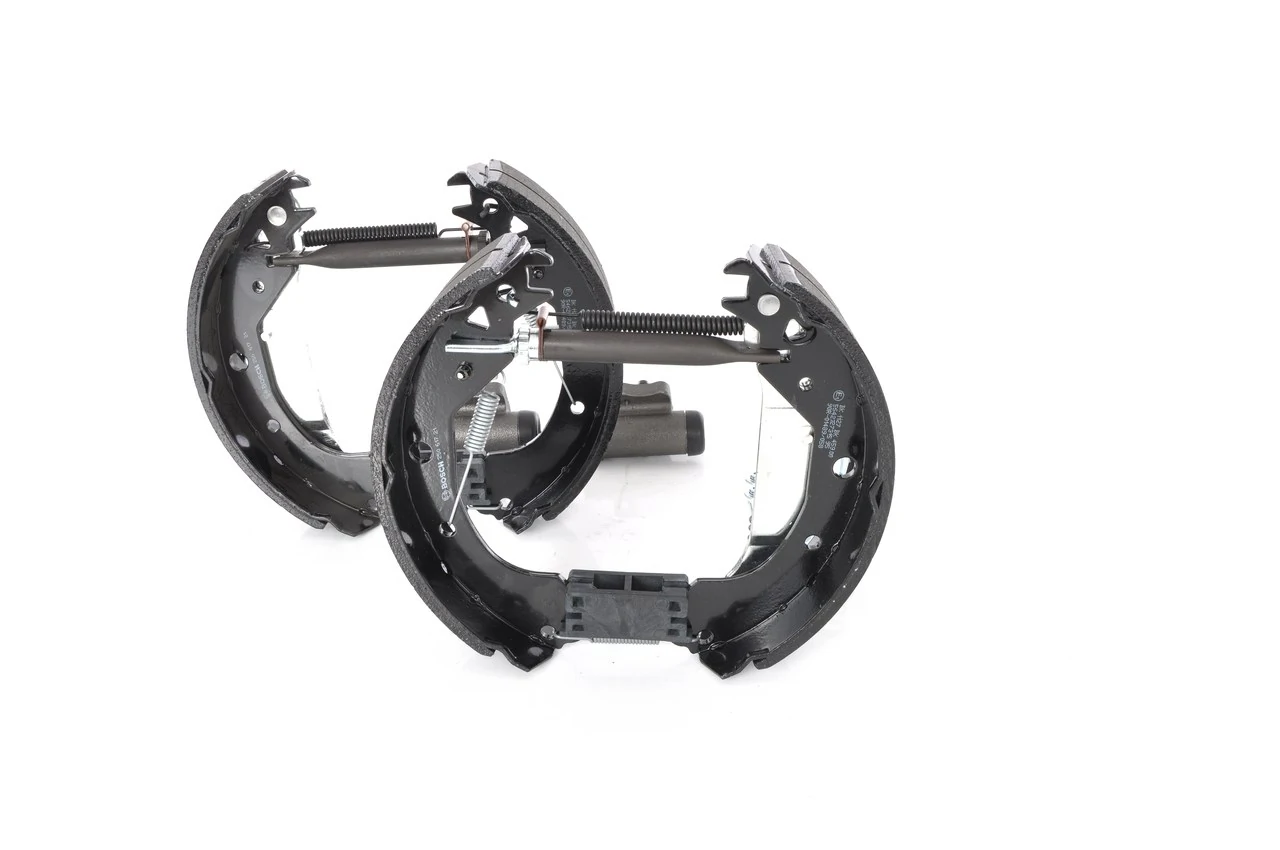 BOSCH 0 204 114 609 Brake Shoe Set