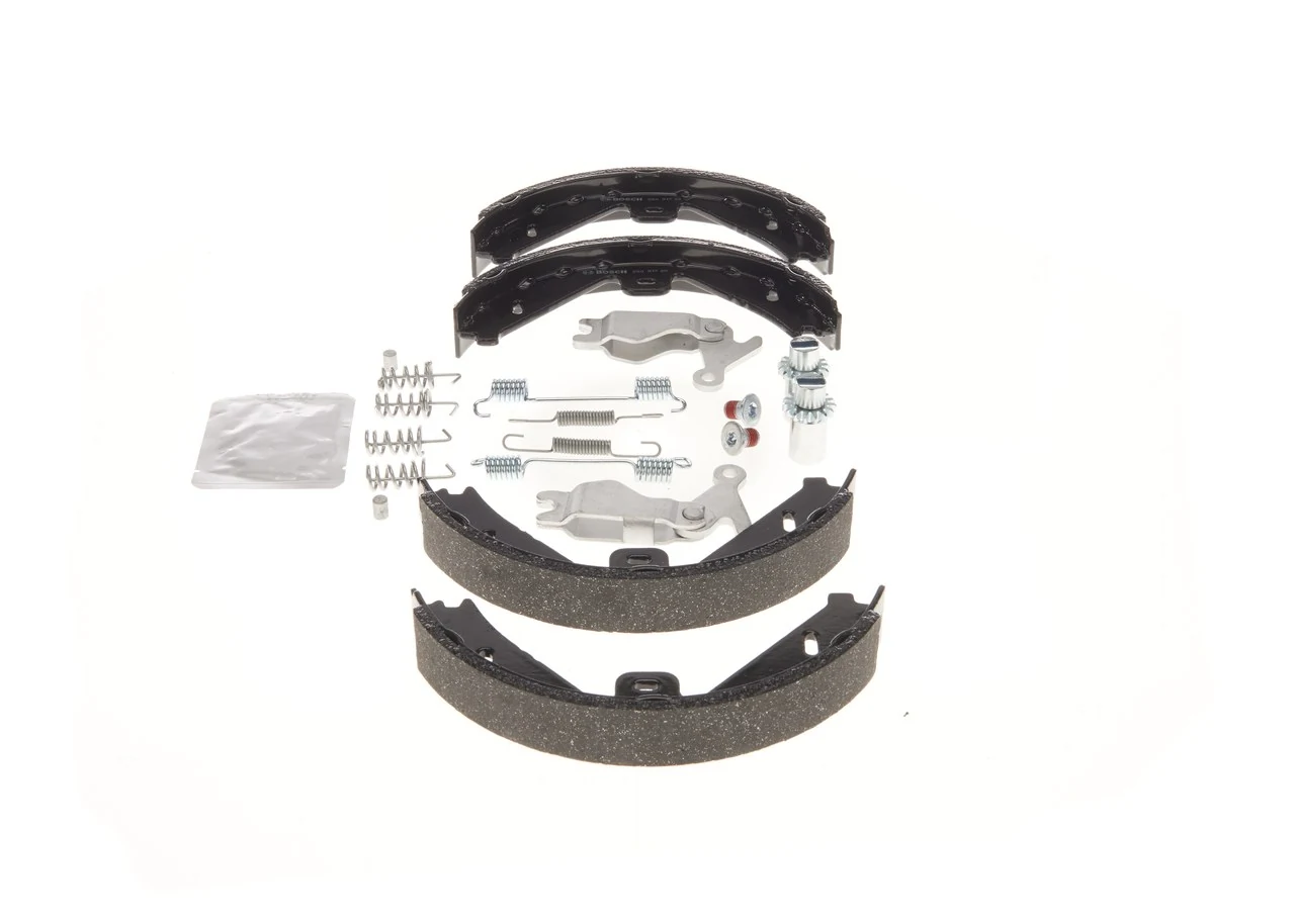 BOSCH 0 204 113 818 Brake Shoe Set, parking brake