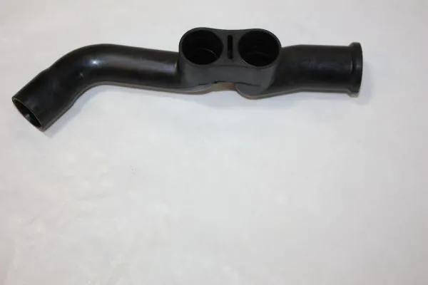 Hose, cylinder head cover ventilation 130037110