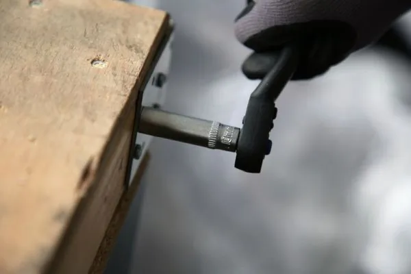 Sisipan kunci pas soket BT020956