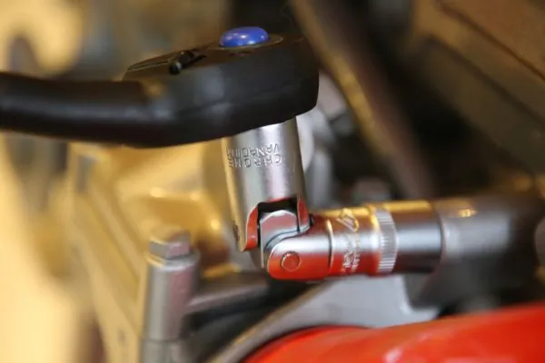 Bahagian Sendi, Perengkuh Soket BT022904