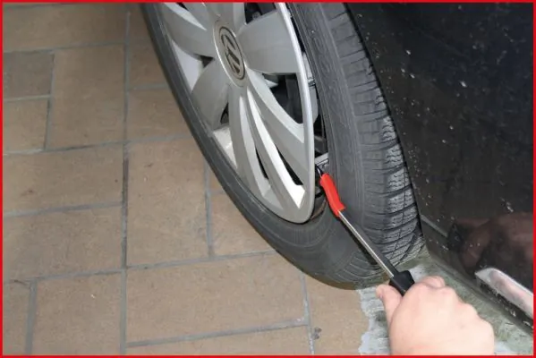 Removal Lever, hubcap 911.8150