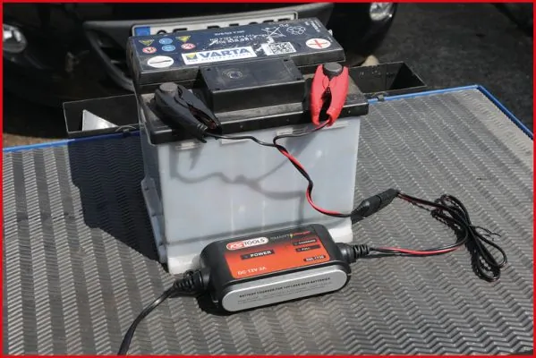 KS TOOLS 550.1730 Battery Charger