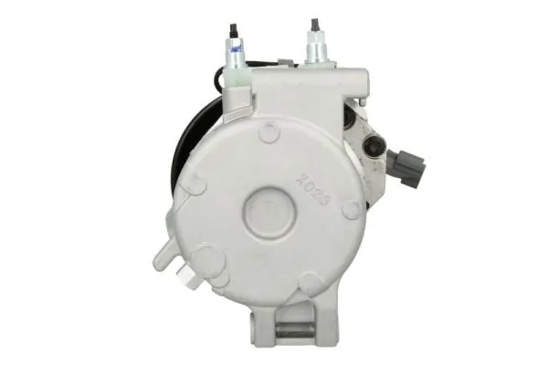 Compressor, air conditioning KTT090024