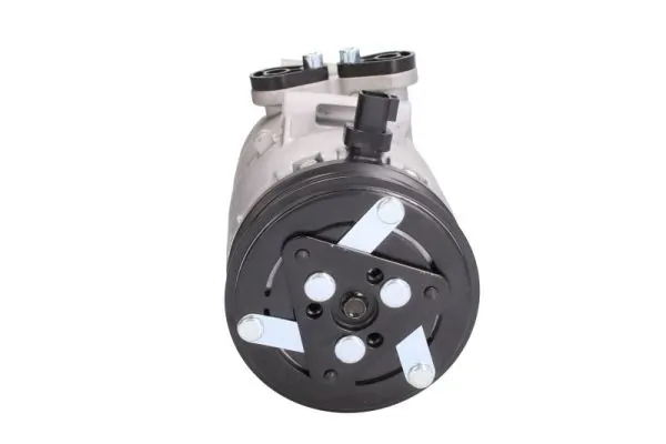 Compressor, air conditioning KTT090049