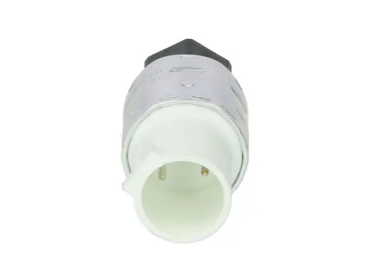 Pressure Switch, air conditioning KTT130007