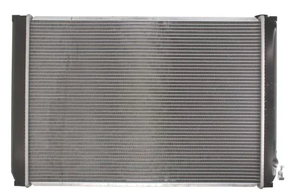 Radiator, engine cooling D72047TT