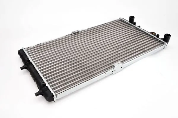 Radiator, engine cooling D7W006TT