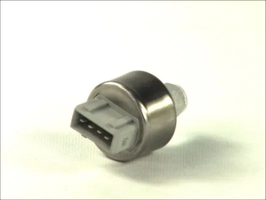 Pressure Switch, air conditioning KTT130004