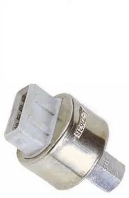 Pressure Switch, air conditioning KTT130004