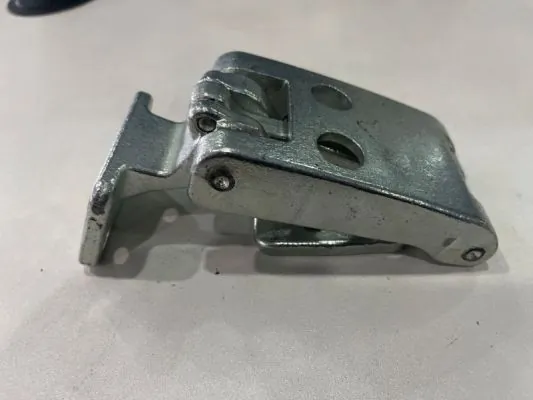 BLIC 6004-00-3547244P Door Hinge