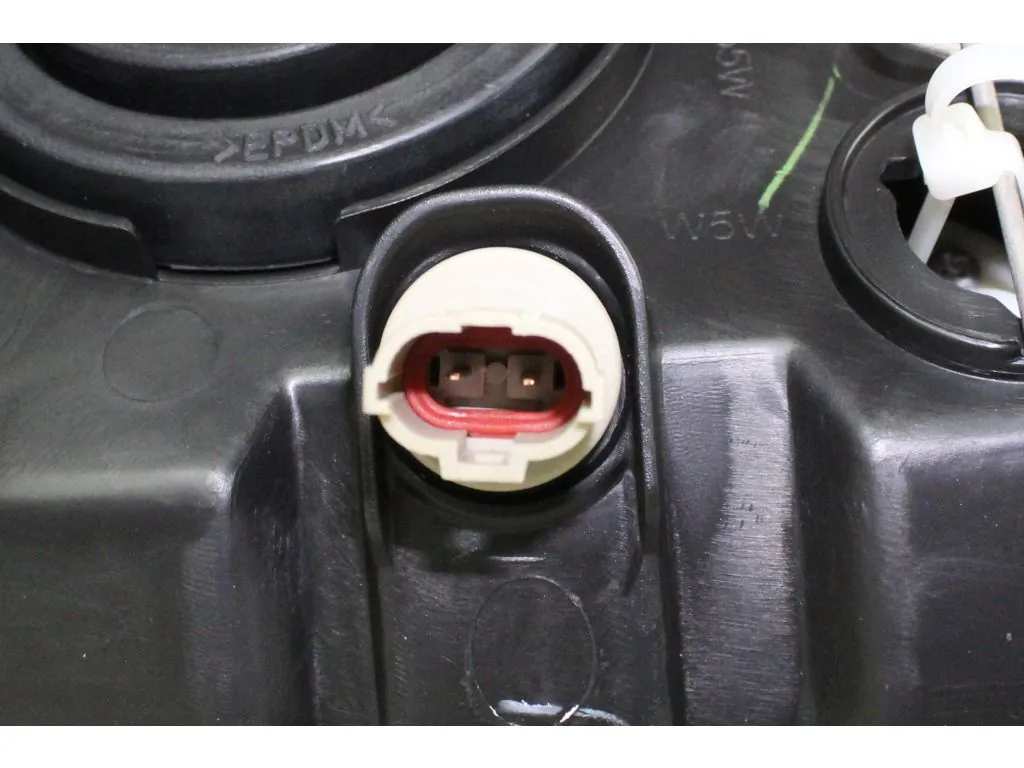 ABAKUS 661-1167L-LD-EM Headlight