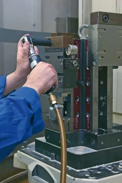 HAZET 9022-2 Ratchet Screwdriver (compressed air)