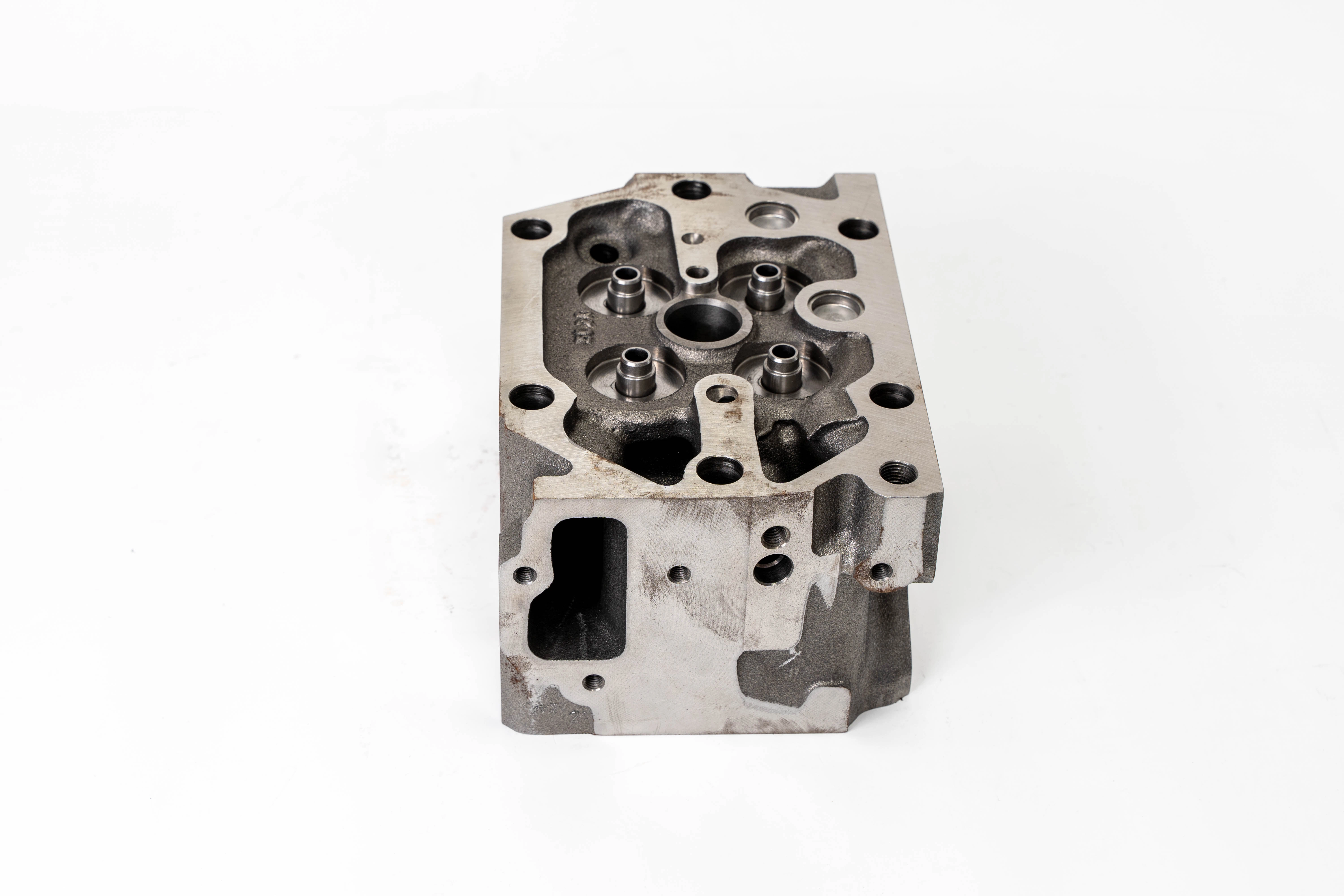 Cylinder Head 100820