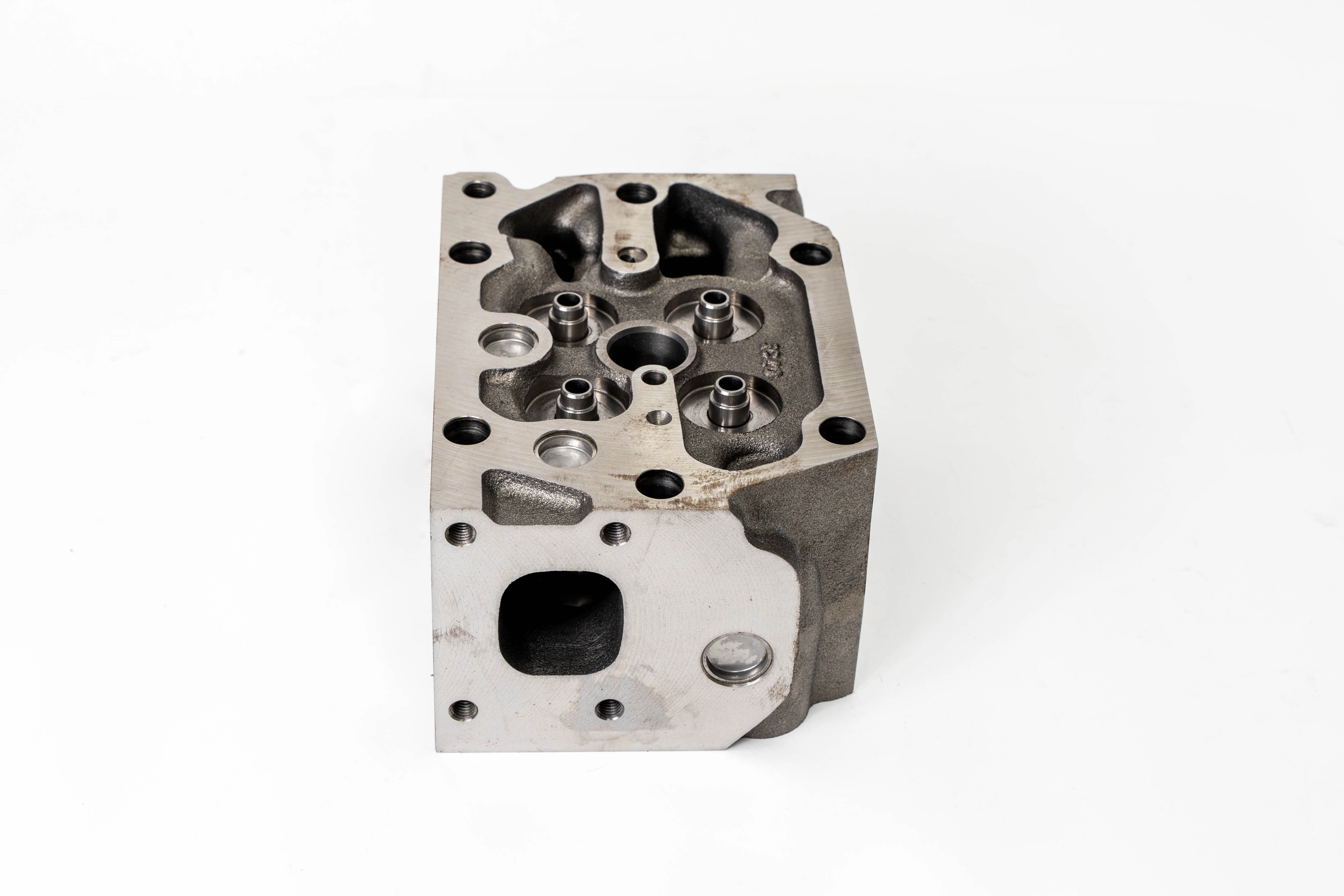 Cylinder Head 100820