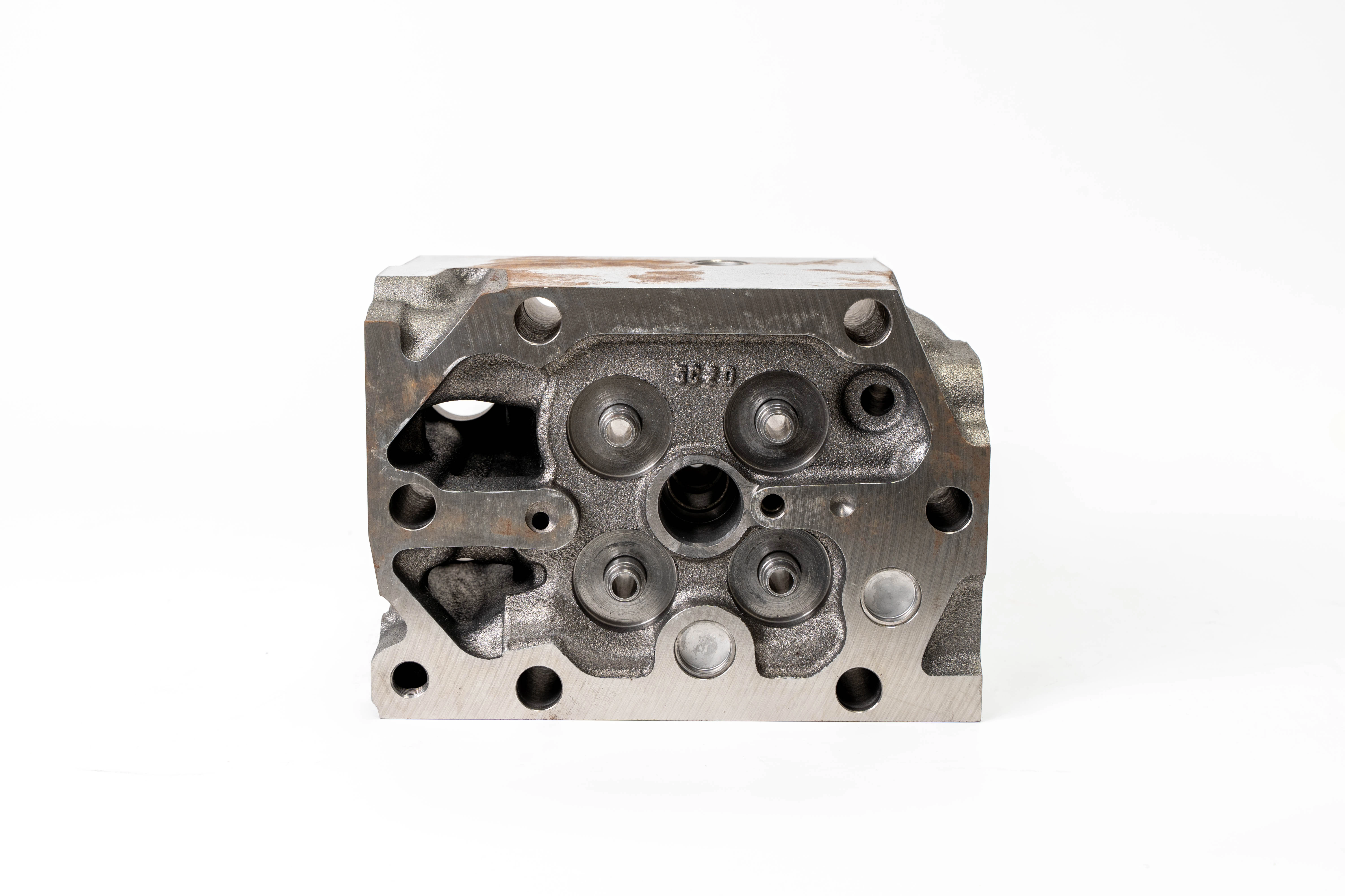 Cylinder Head 100820