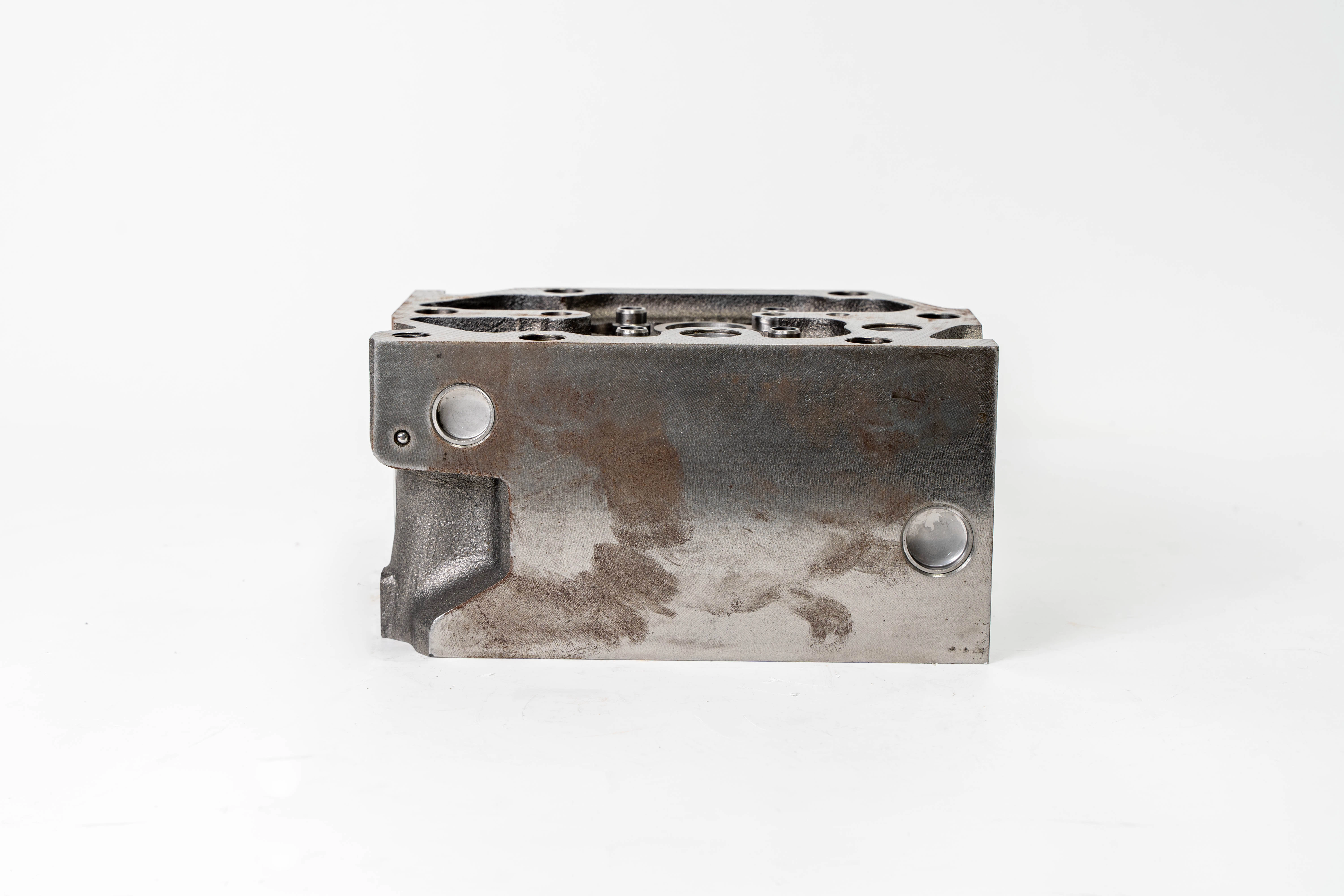 Cylinder Head 100820