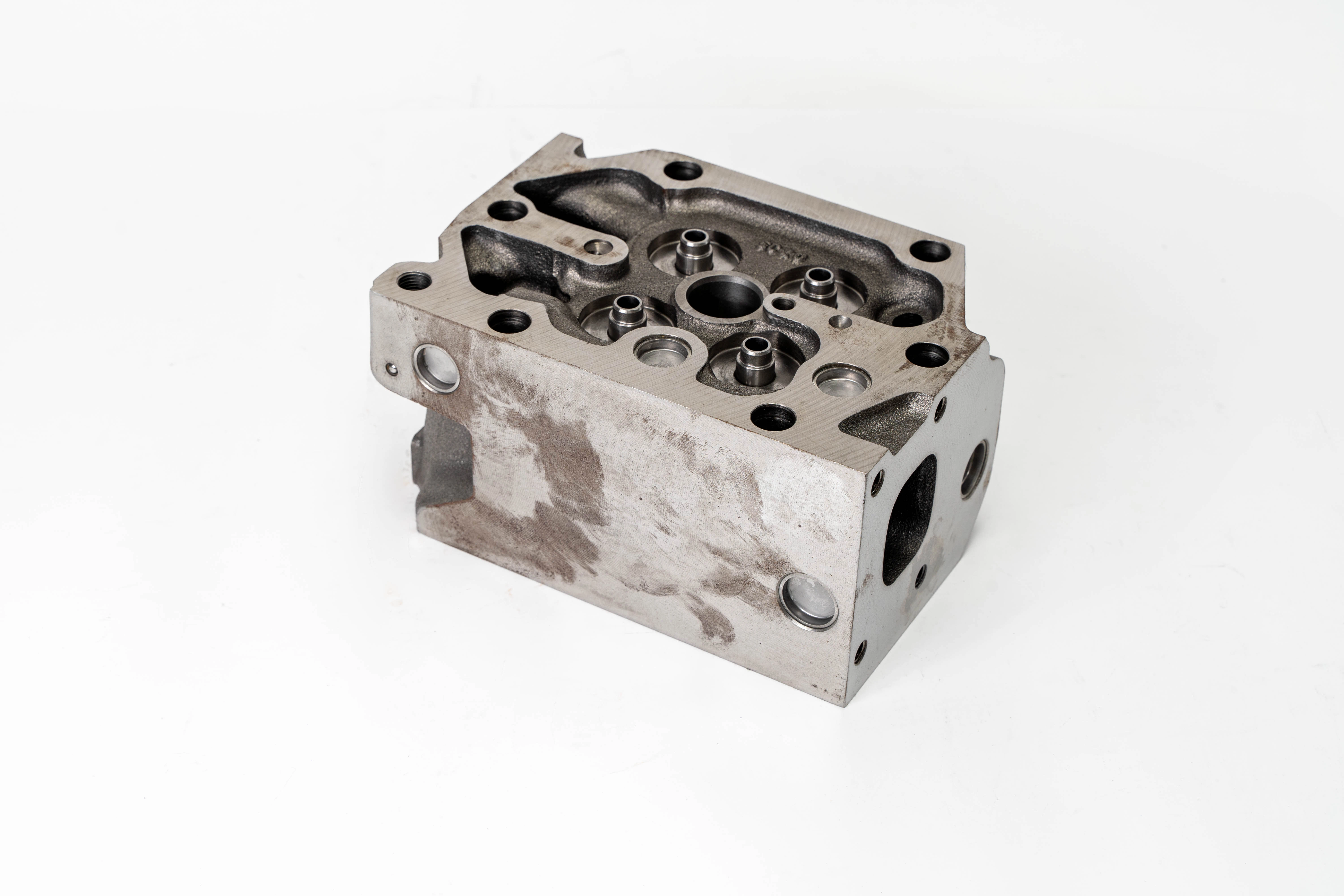 Cylinder Head 100820