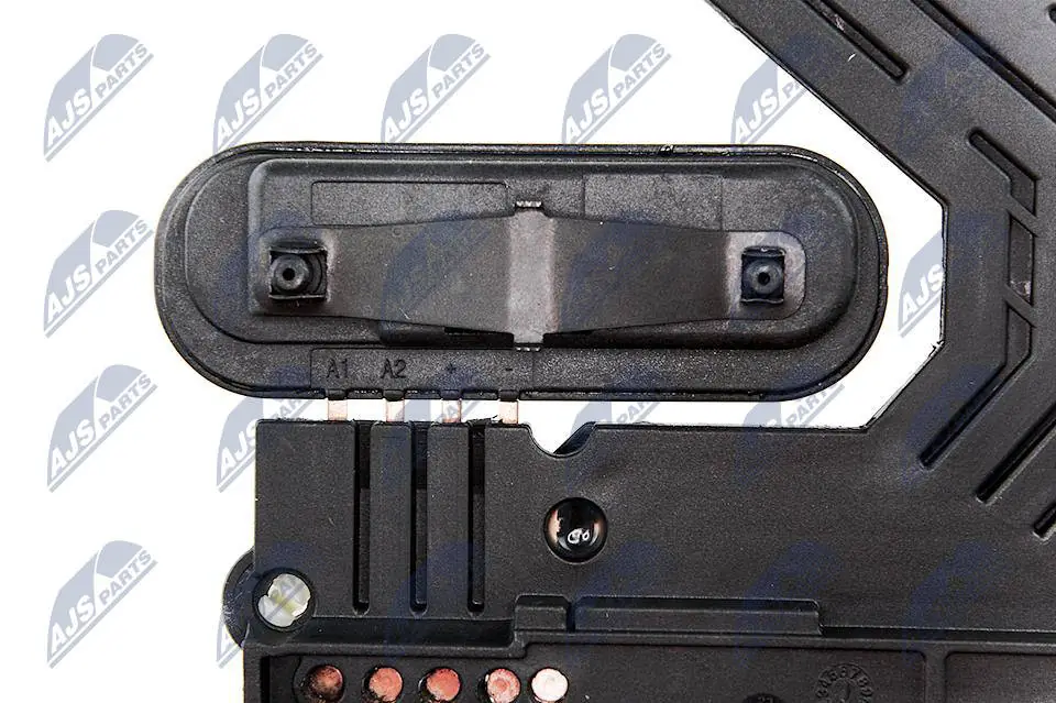 Appareil de commande, boîte automatique EAT-ME-000