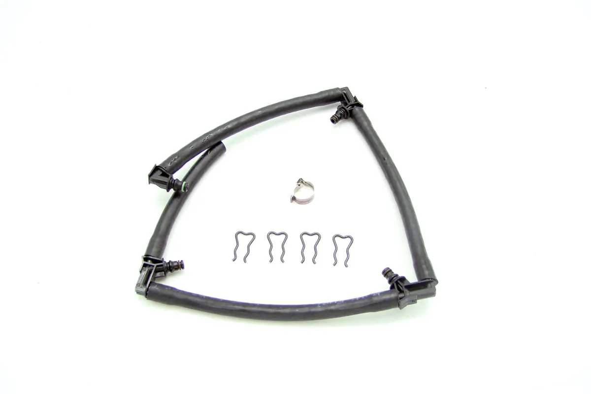 Hose, fuel overflow DRM18008R