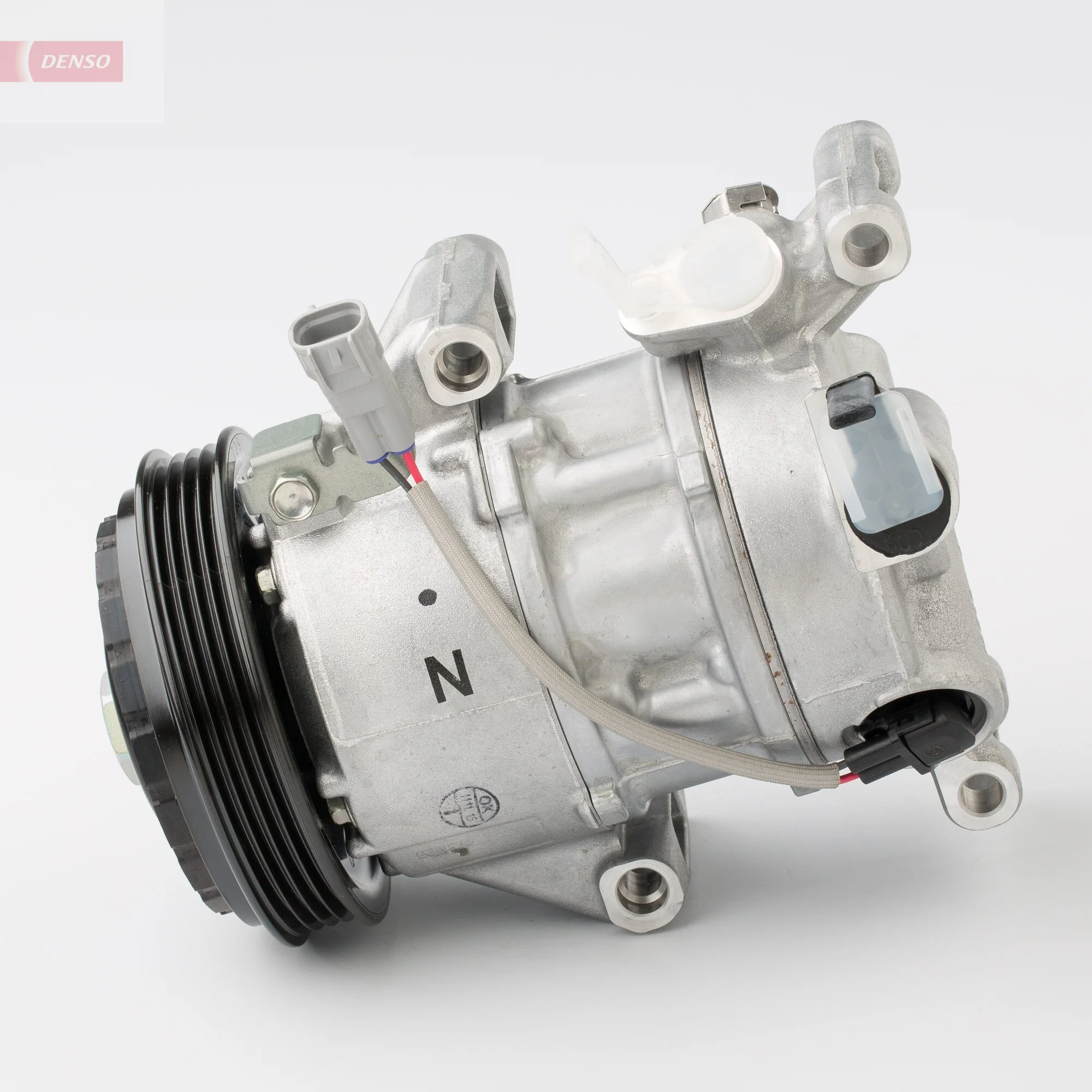 DENSO DCP50252 Compressor, air conditioning