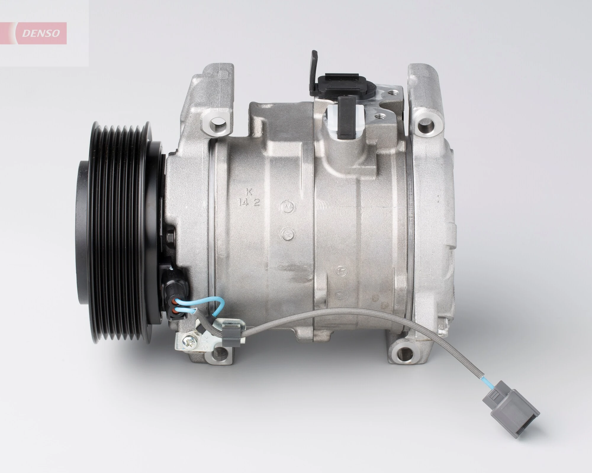 Compressor, air conditioning DCP40015