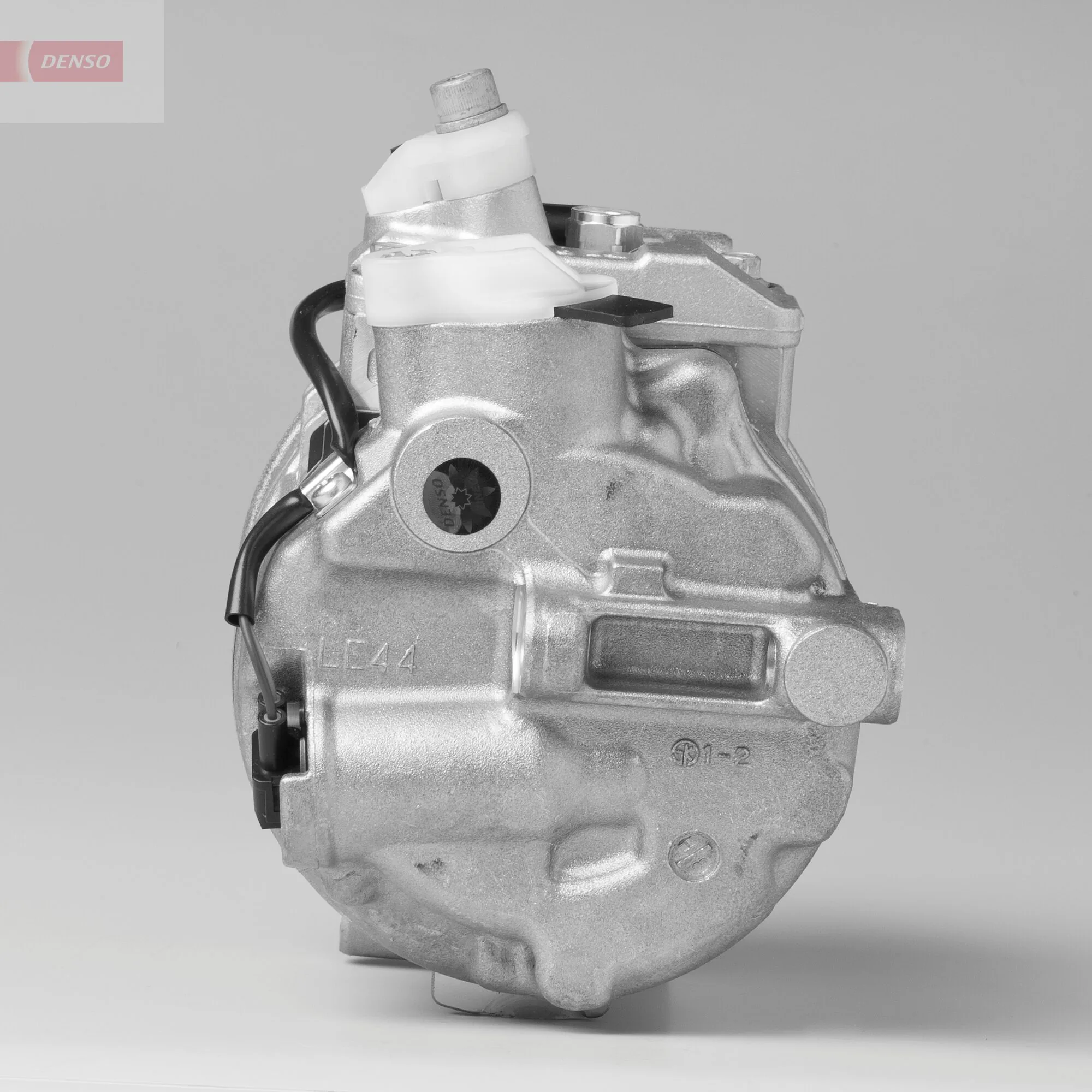 Compressor, air conditioning DCP17109