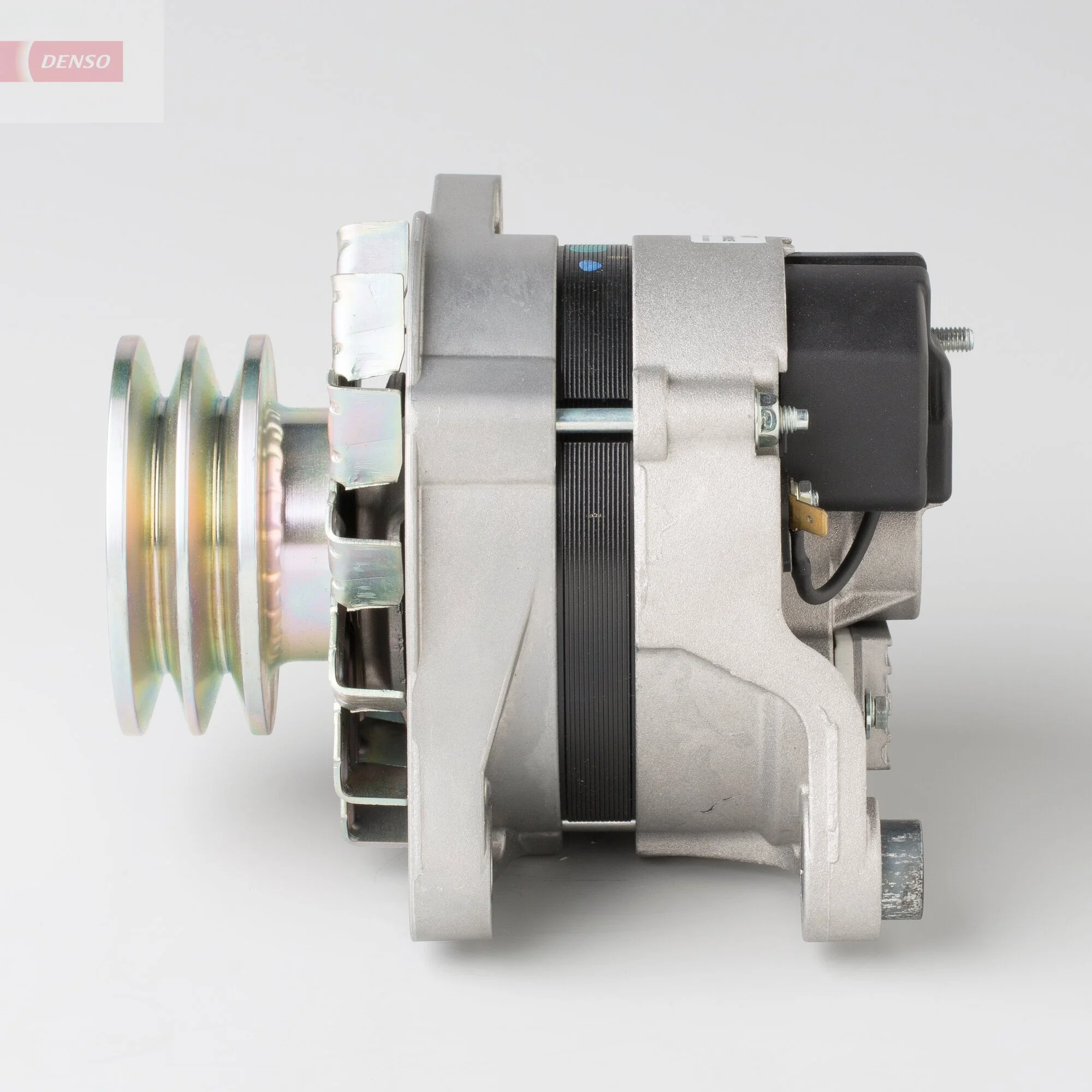DENSO DAN607 Alternator