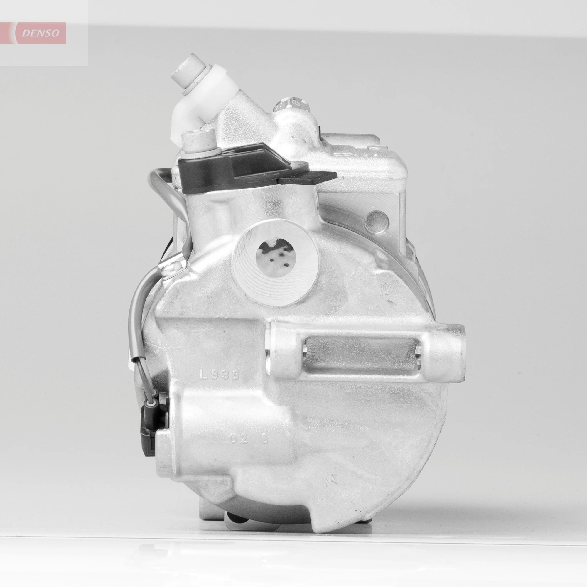 Compressor, air conditioning DCP17112