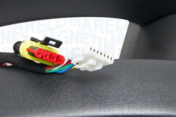 Exterior Mirror, driver cab 182203182370